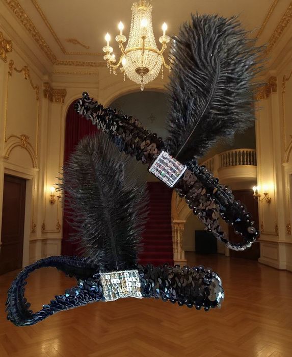 Opaska retro z piórkiem cekiny lata 20 te