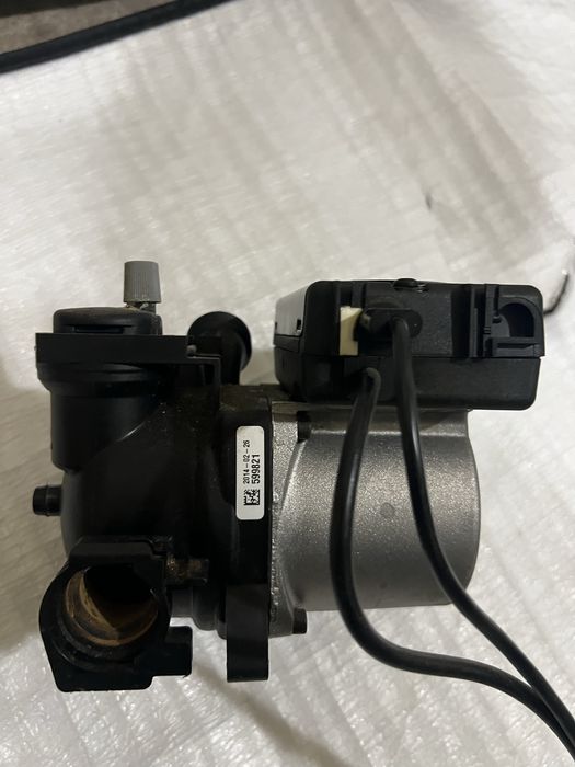 Pompa do pieca gazowego Waliant