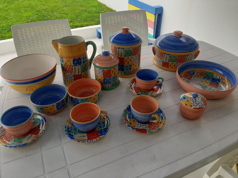 Cerâmica artística colorida marca RB Raul Bernarda