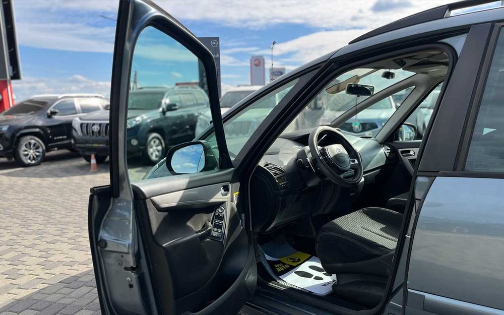 Citroen Grand C4 Picasso 2010