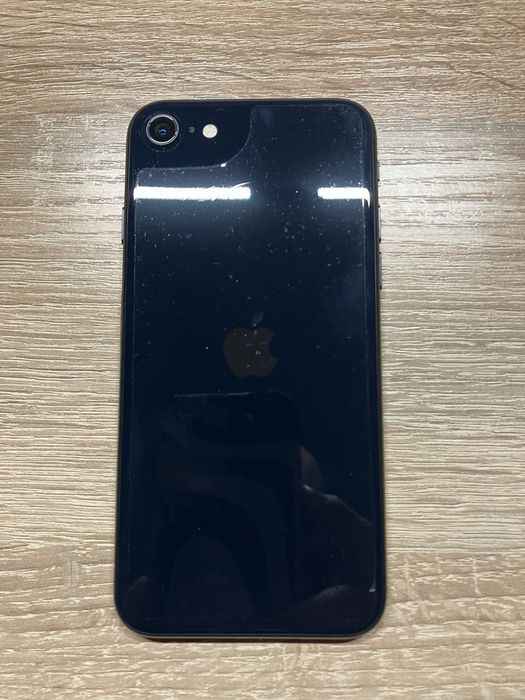 iPhone se 2022 64 83%