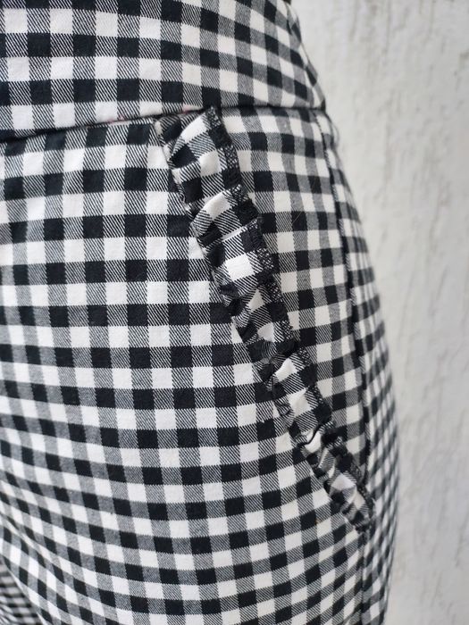 Letnie cygaretki ZARA w roz S/M.