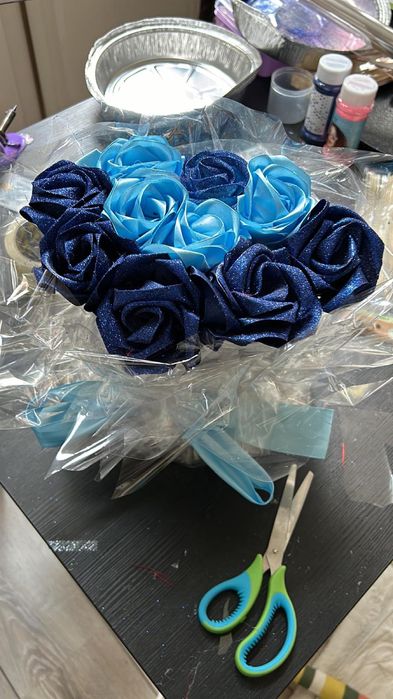 Rosas eternas feitas de cetim