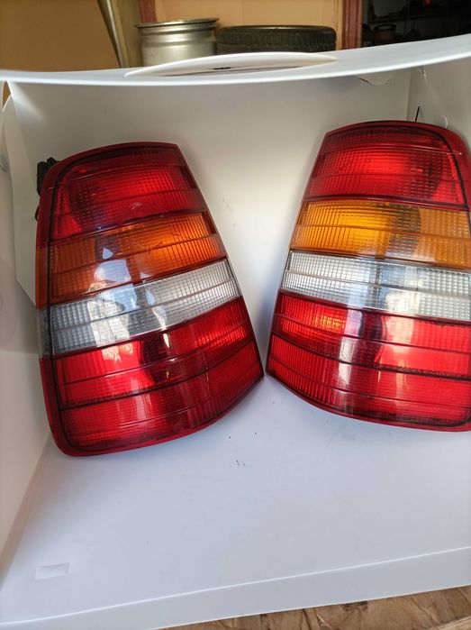 Farolins traseiros Mercedes W124 Carrinha