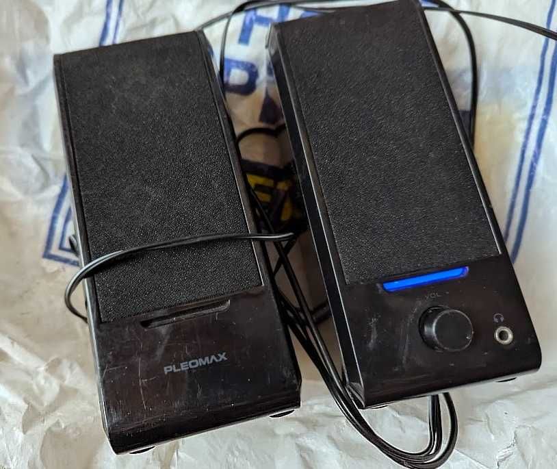 колонки Samsung  Pleomax рабочие-отходит один динамик