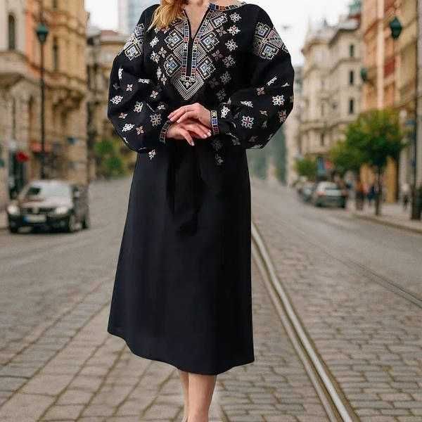 Розпродаж Сукня вишиванка дуже гарна розмір С-Л