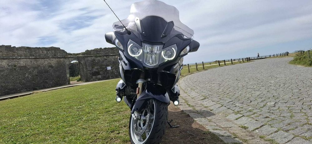 Moto BMW R 1200 RT 2017 Conforto, potência e confiança BMW numa configuração excecional.