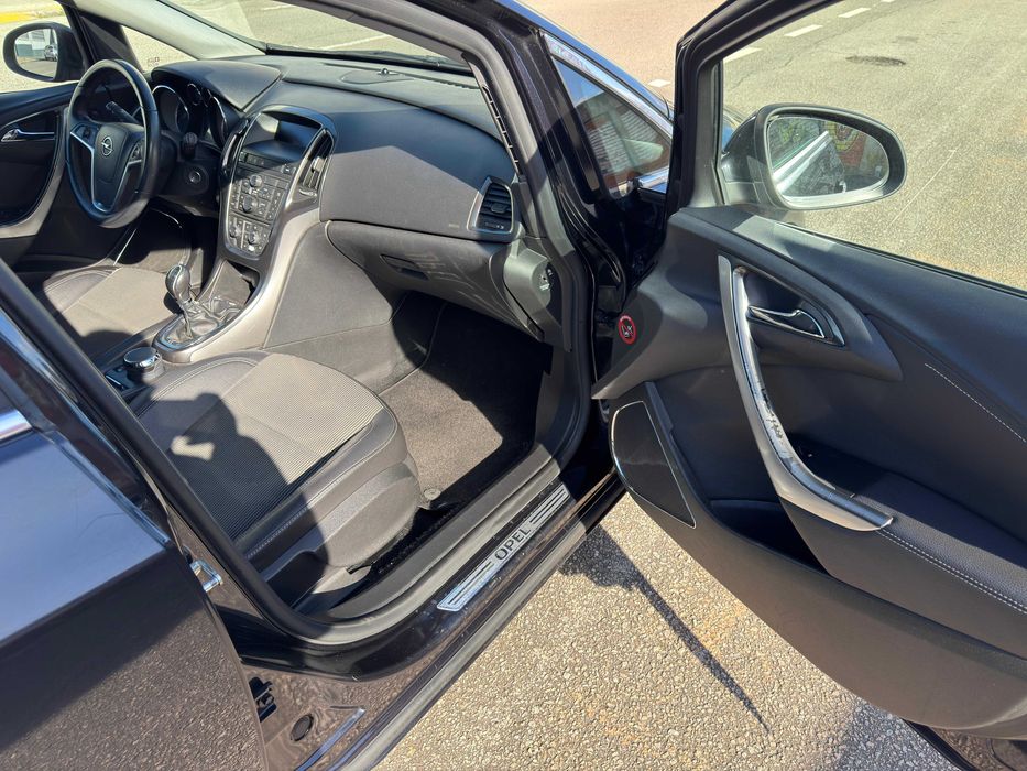 Opel Astra J - 1.7 CDTI Cosmo  - 125cv