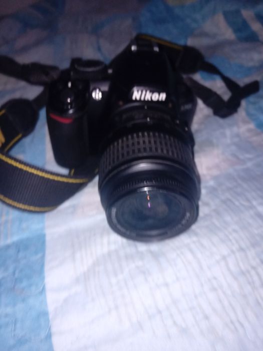 Camera Nikon D3100