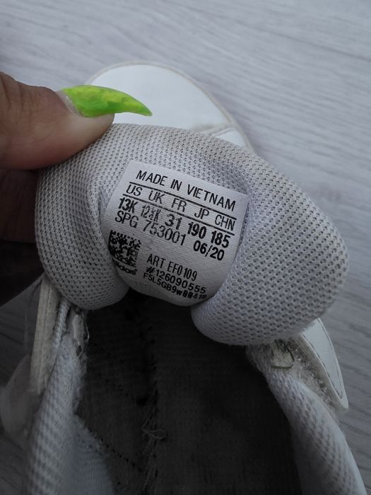 Tenis adidas brancos
