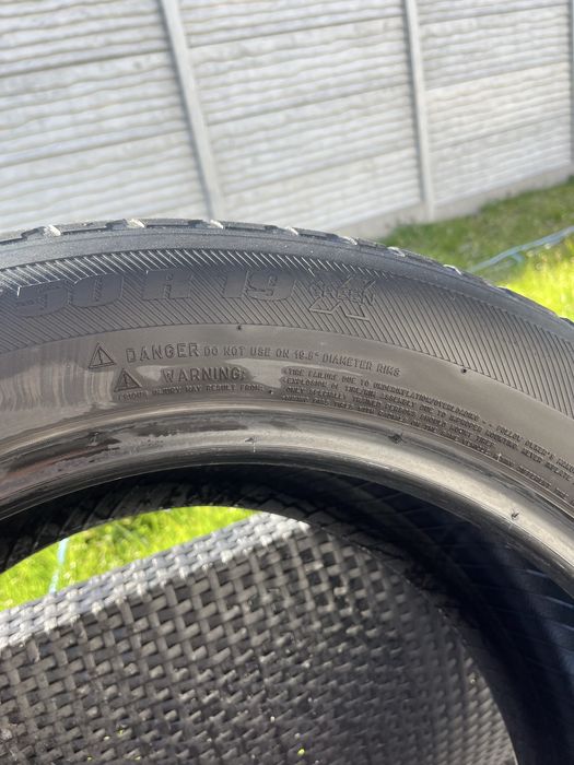 Шини Michelin 255/50 R19.