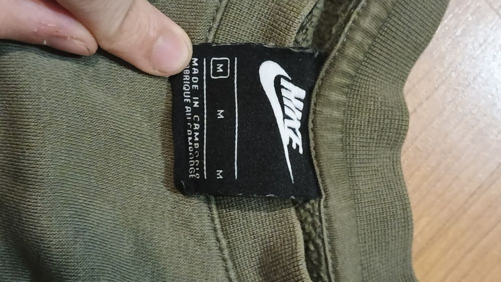Свитшот Nike в хорошем состоянии
