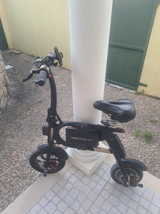 Bicicleta eléctrica dobrável