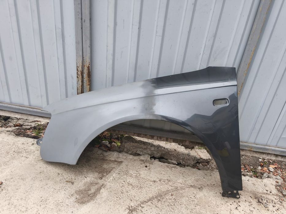 Крило переднє ліве Audi A4 B7