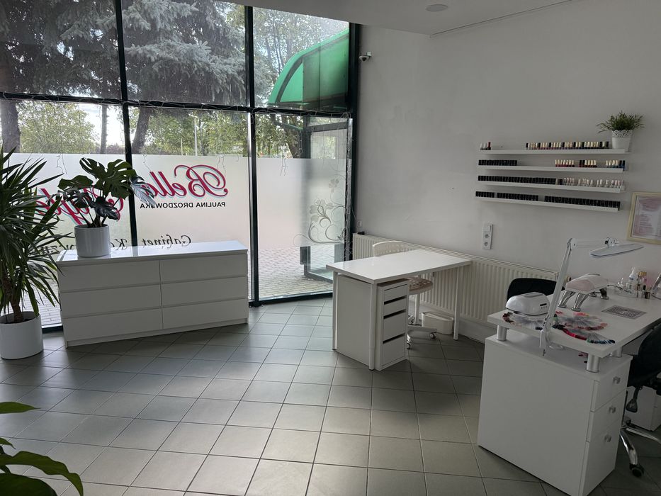 Podnajem stanowiska do manicure 1100zł