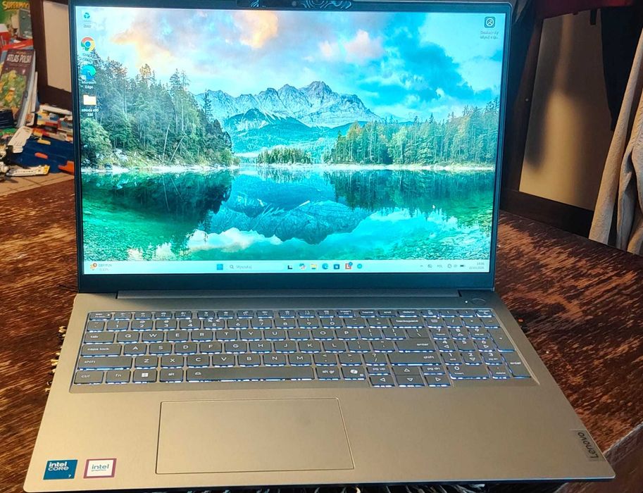 laptop lenovo thinkbook 16 g8 IRL i7 240h 16gb ram 512gb ssd jak nowy