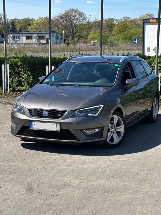 Seat Leon FR, Navi, kamera cofania