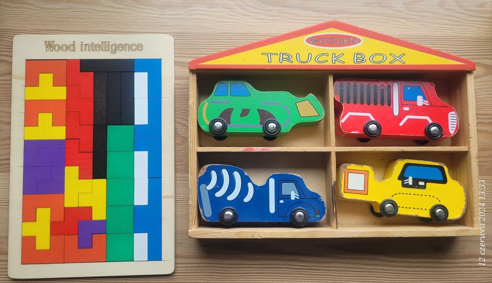 Drewniane zabawki, autka z garażem, tetris