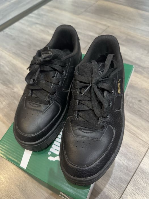 Продам кроссовки puma