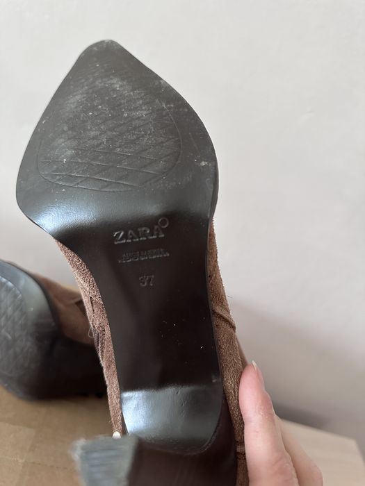Замшеві підбори Zara
