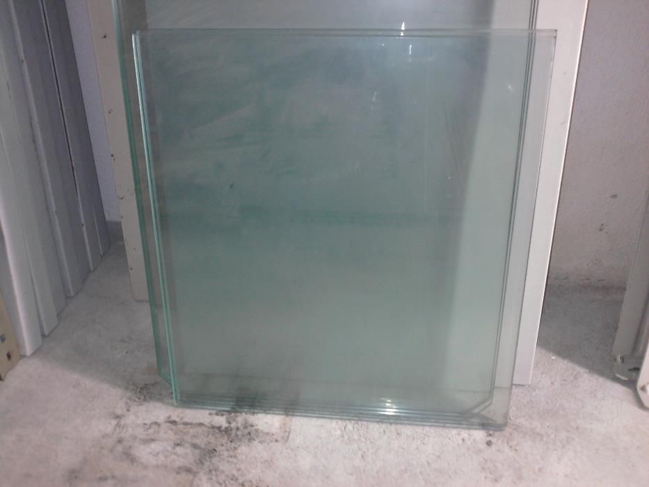 Prateleiras em vidro 8 mm