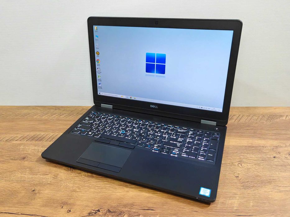 15,6" Full HD IPS \ intel Core i5 \ 8Gb RAM \ 256 SSD \ DELL E5570