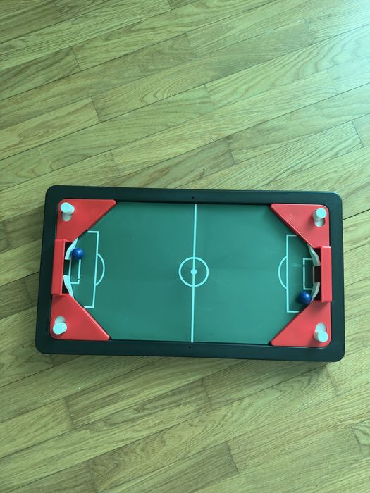 Дитяча настільна гра, Настільний футбол