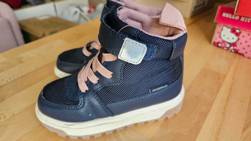 H&M buty jesień/zimo wodoodporne rozm 24