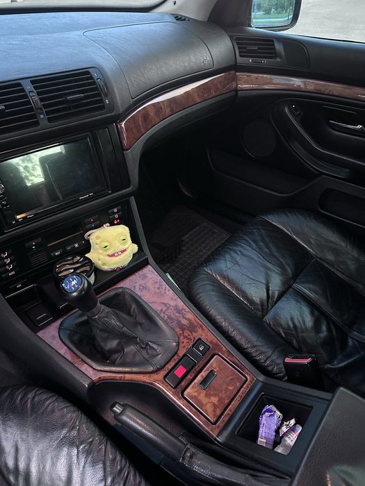 Продам БМВ е39 523і торг