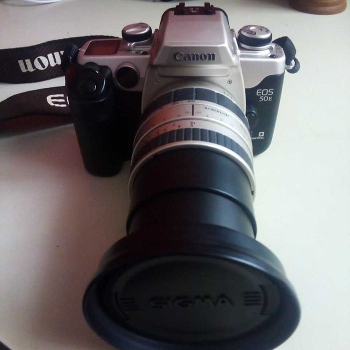 Canon EOS 50E como nova. Negociavel