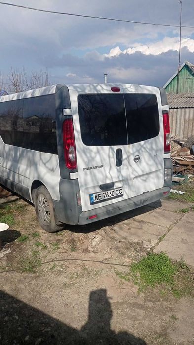 Продам автомобіль нісан прімастар