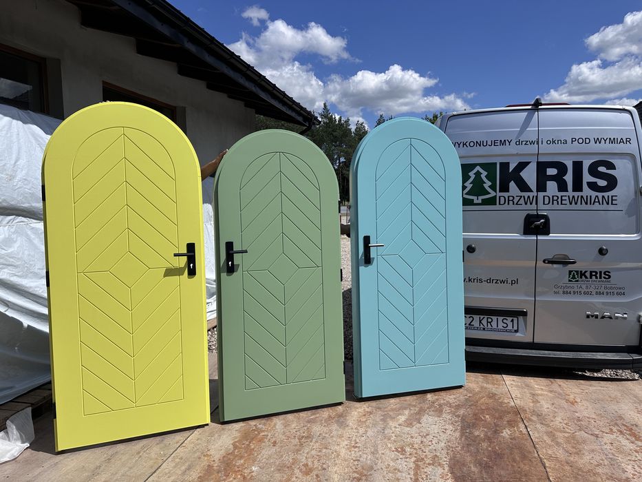 Drzwi zewnętrzne drewniane ŁUK Łukowe w Łuku Na Wymiar zielone białe