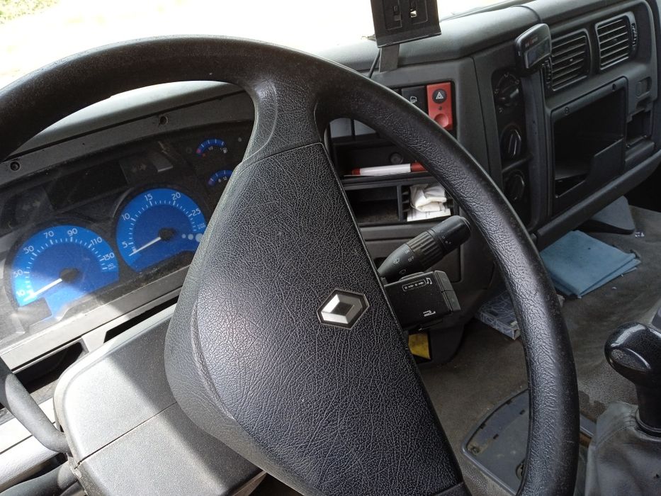 Camião Renault 320 CDI