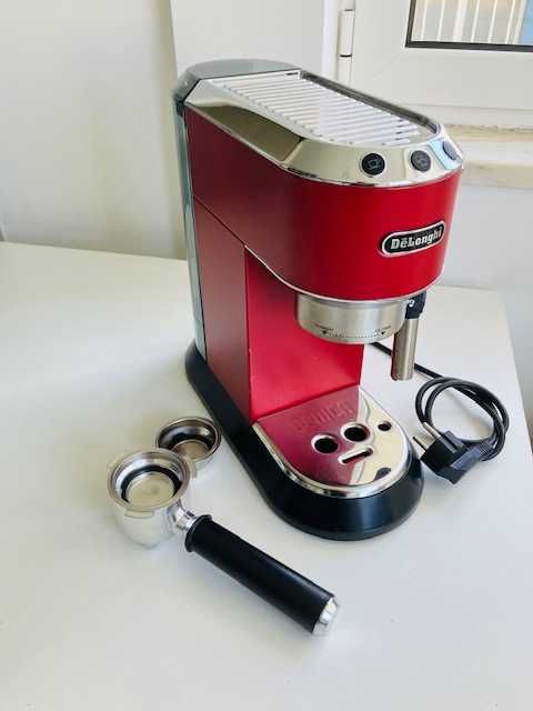 Máquina de Café Manual DELONGHI EC685.R (como nova)