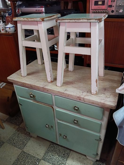 Móvel de cozinha antigo