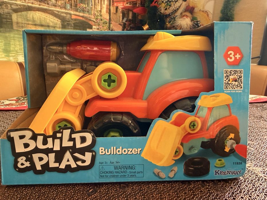 Игрушка машинка бульдозер