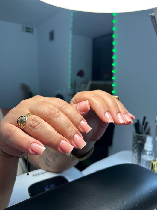 Modelo para extensão de unhas