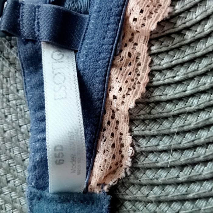 Biustonosz Esotiq 65D