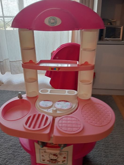 Cozinha infantil rosa