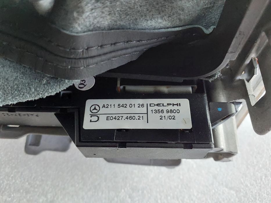 Moca / fole de mudanças MERCEDES-BENZ Classe E (W211)