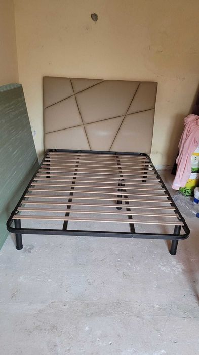 Cabeceira Cama Estrado 6 Pernas Aro