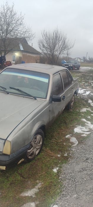 Продам Опель аскона   20000+ торг возможн обмін на ваз