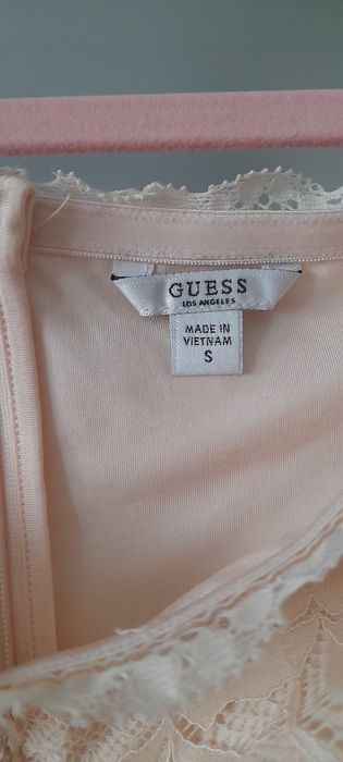 Koronkowa sukienka Guess rozm.S