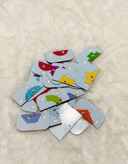 Nauka kształtów geometrycznych / Układanka Polówki drewniane