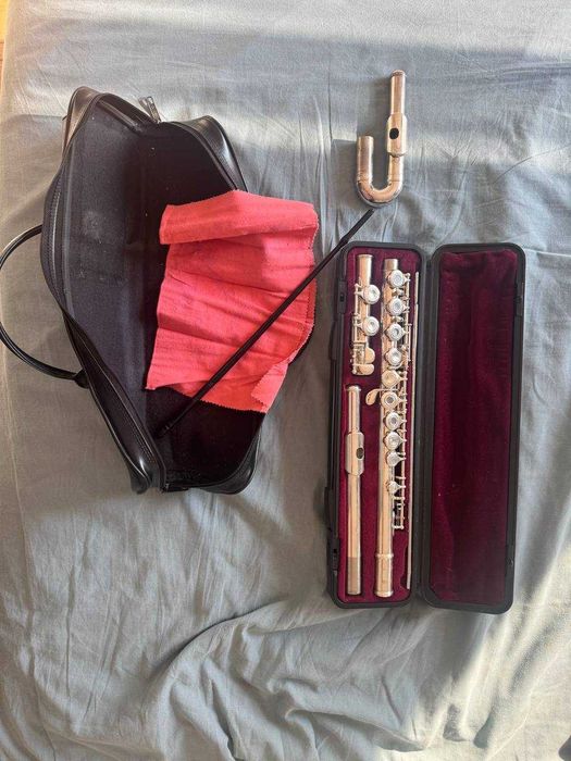 Flauta Yamaha YFL-271 – Com (Cabeça Curva Adicional)