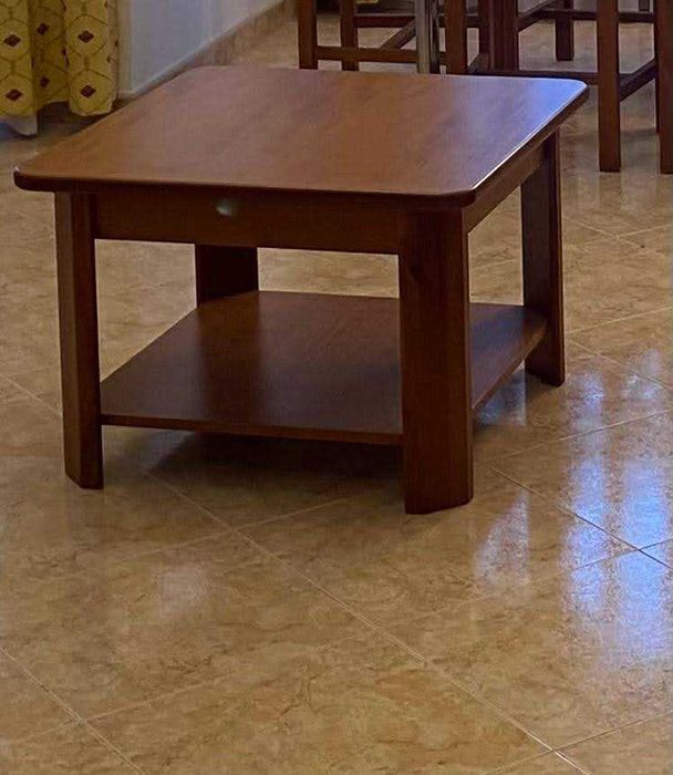 Móvel de Sala de TV com Cristaleira + Mesa de Centro Quadrada em Madeira