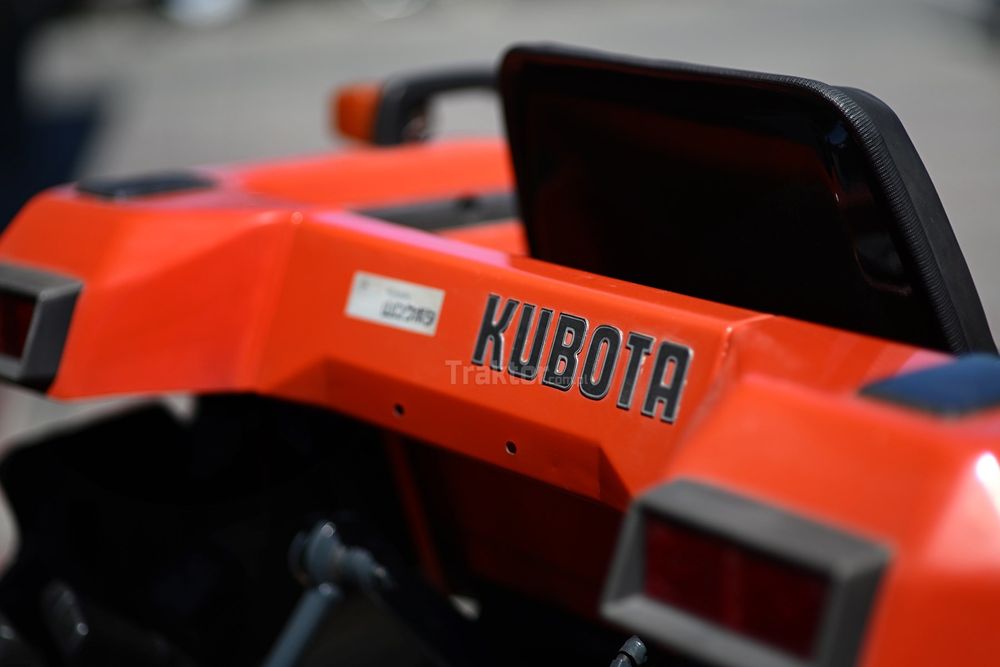Ciągnik Kubota Saturn X20 4x4 - 20 KM