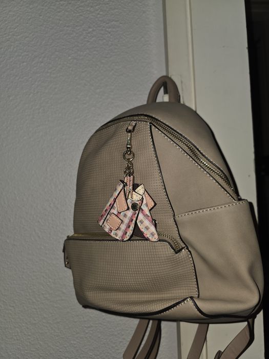 Mochila creme Parfois