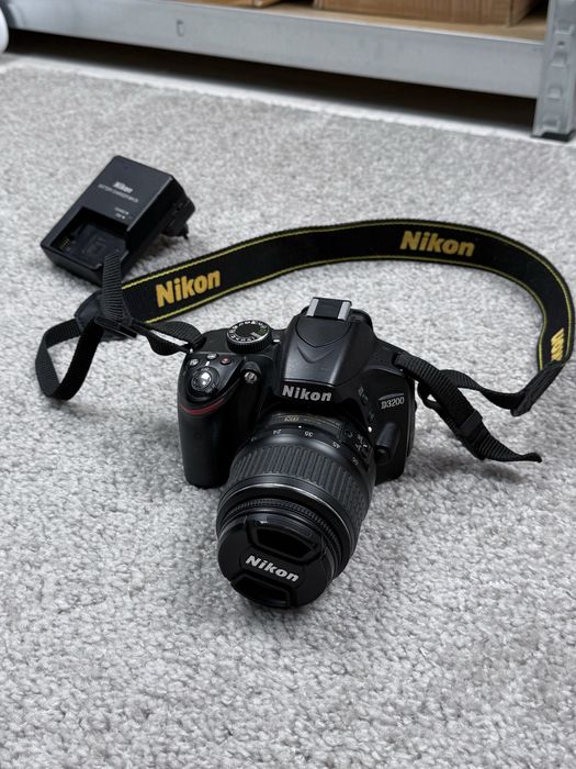 Nikon D3200 + obiektyw 18-55
