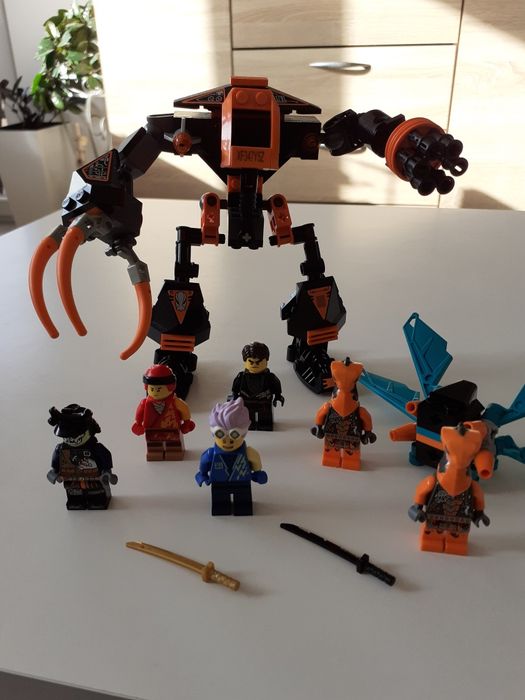 Lego Ninjago figurki zestaw.